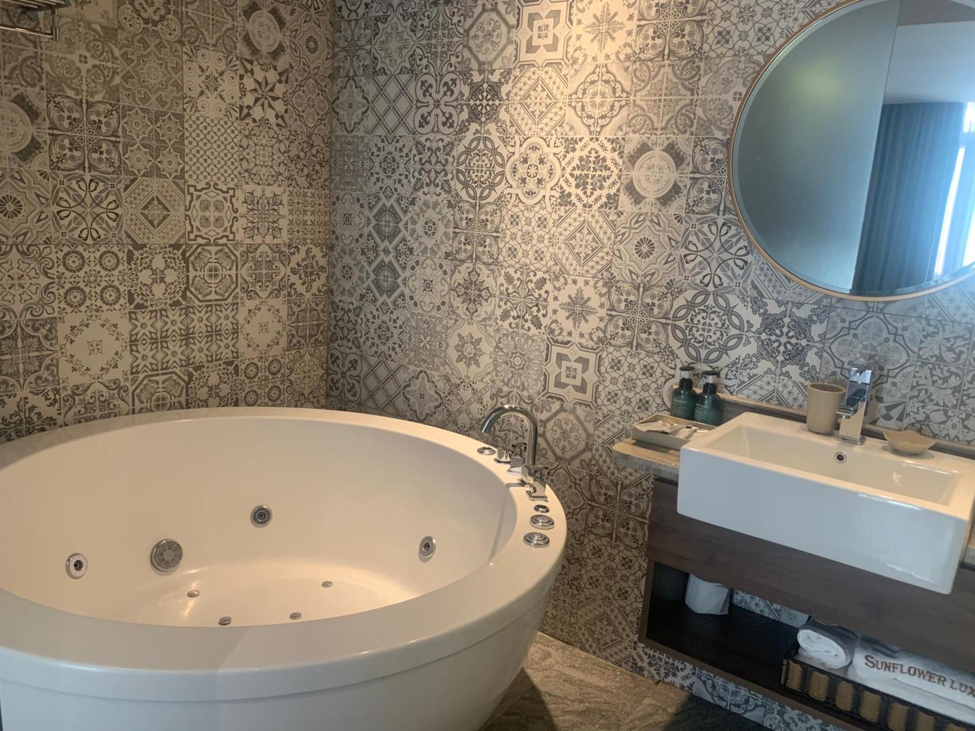 Sunflower Luxury Hotel Ho Chi Minh Zewnętrze zdjęcie